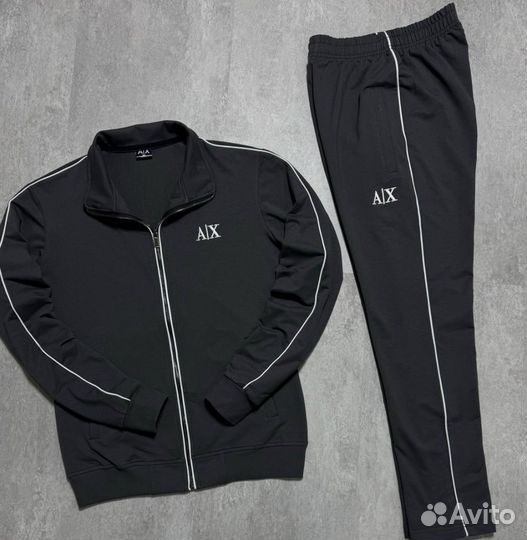 Спортивные костюмы Armani эргономичные