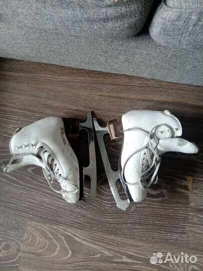 Фигурные коньки risport