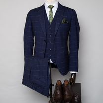 Мужской классический костюм, Москва