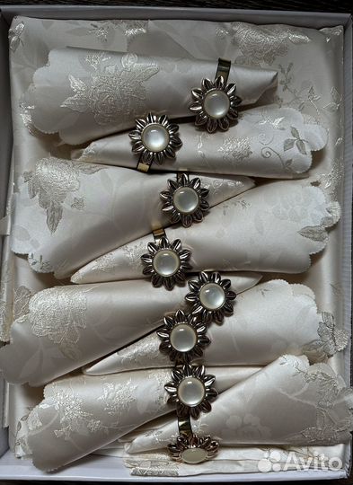 Скатерть+салфетки с кольцами новое