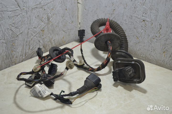 Проводка двери задняя левая Volkswagen Touareg