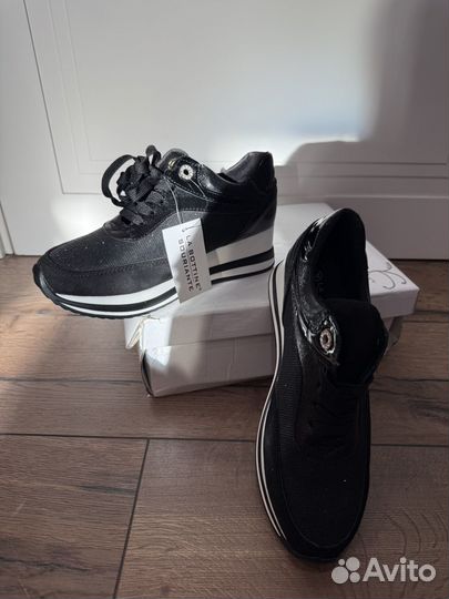 Кроссовки LA bottine новые 38 размер