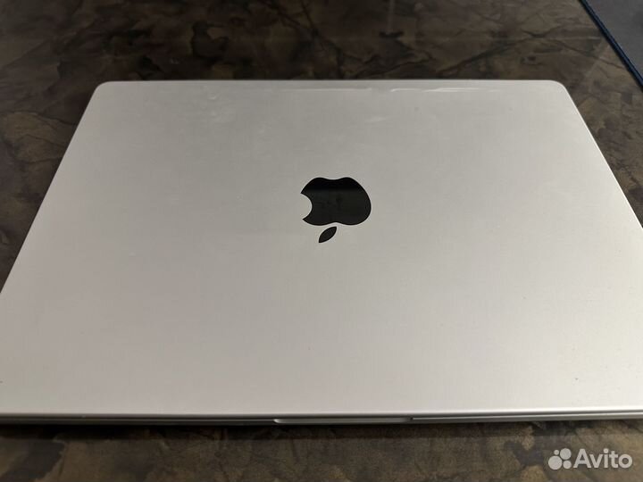 Macbook pro 14 m2 pro