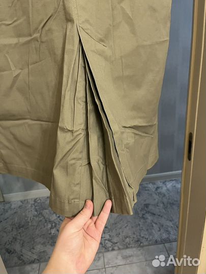 Юбка с закрытом разрезом