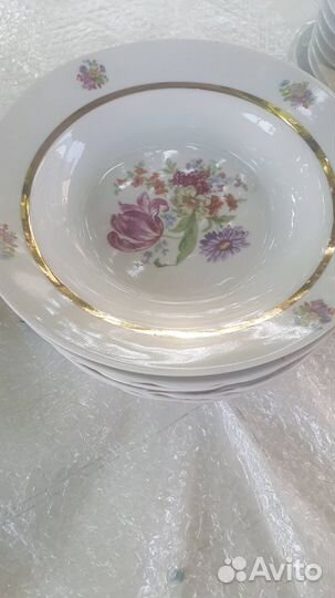 Набор столовой посуды новый