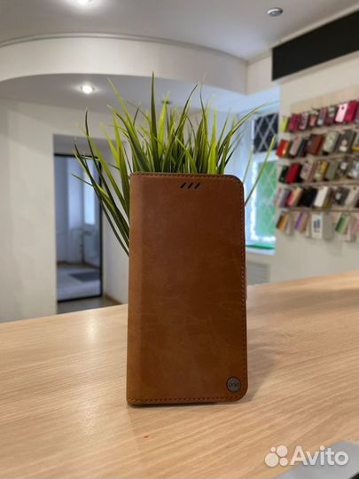 Чехол-книжка Uniq iPhone X/XS