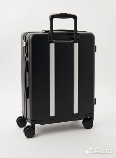 Чемодан tommy hilfiger