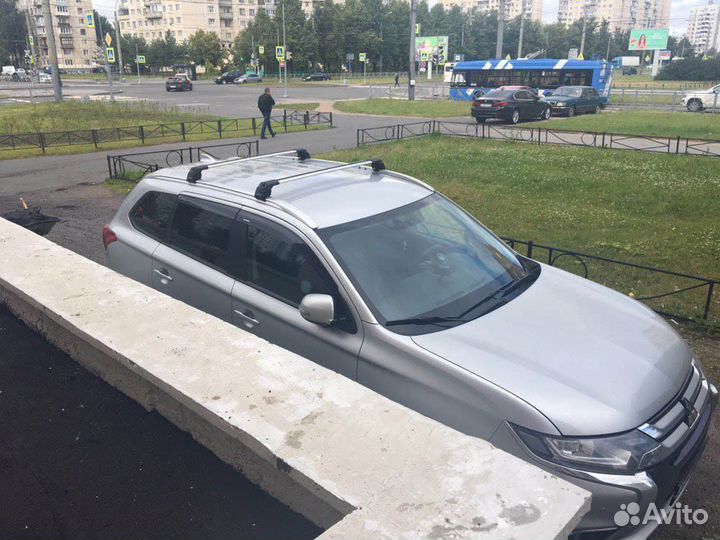 Багажник на крышу Turtle на Mitsubishi Outlander