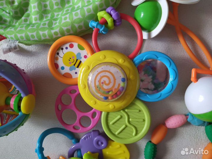 Детские развивающие игрушки