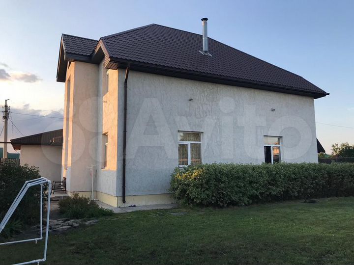 Коттедж 265 м² на участке 12 сот.