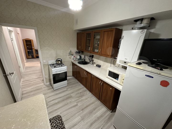 2-к. квартира, 47 м², 1/3 эт.