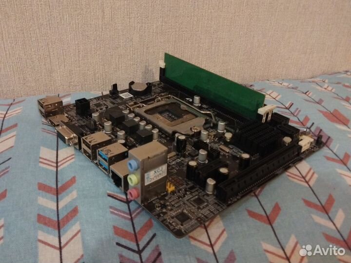 Материнская плата 1155