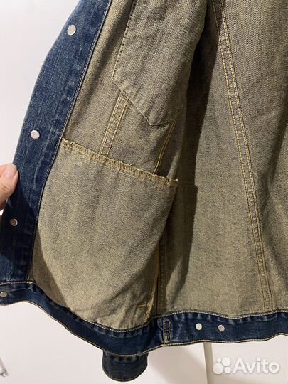 Джинсовая куртка levis