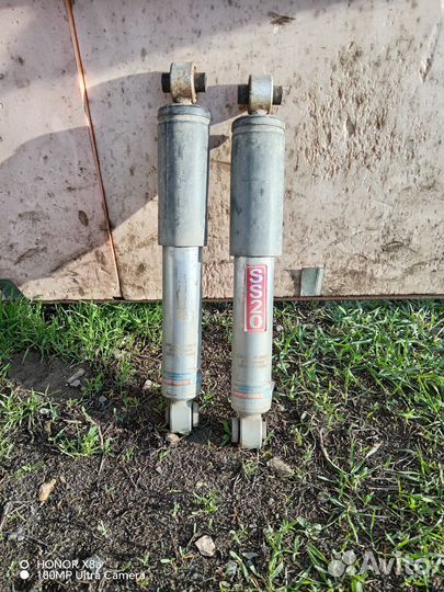 Амортизаторы задние