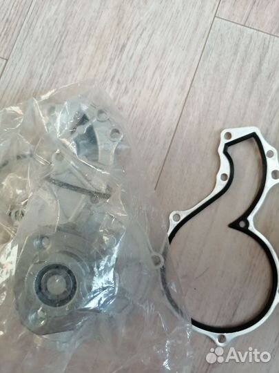 Помпа на Audi 80