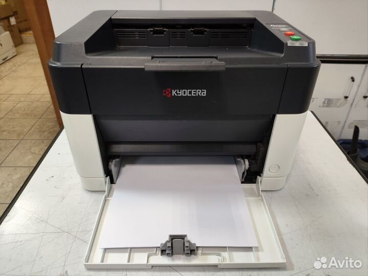 Принтер лазерный kyocera fs1040