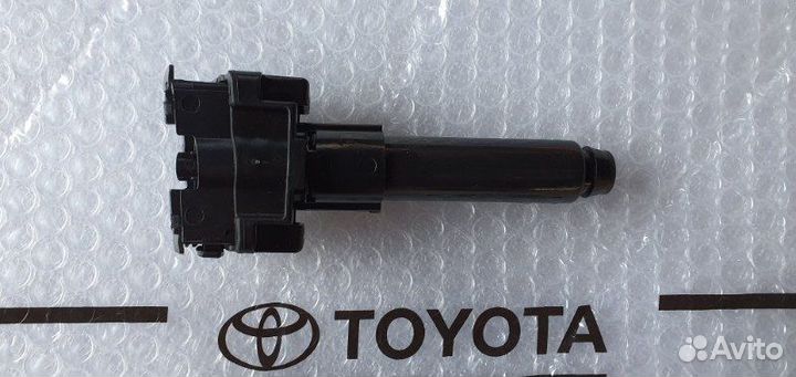 Омыватель фар левый Toyota Camry V55 2012-2017