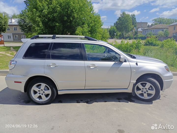 Mitsubishi Outlander 2.4 AT, 2003, 96 000 км