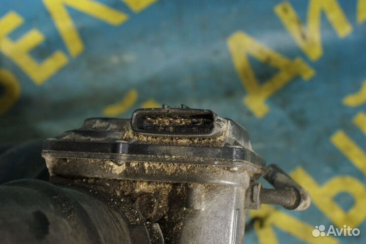 Дроссельная заслонка Toyota RAV 4