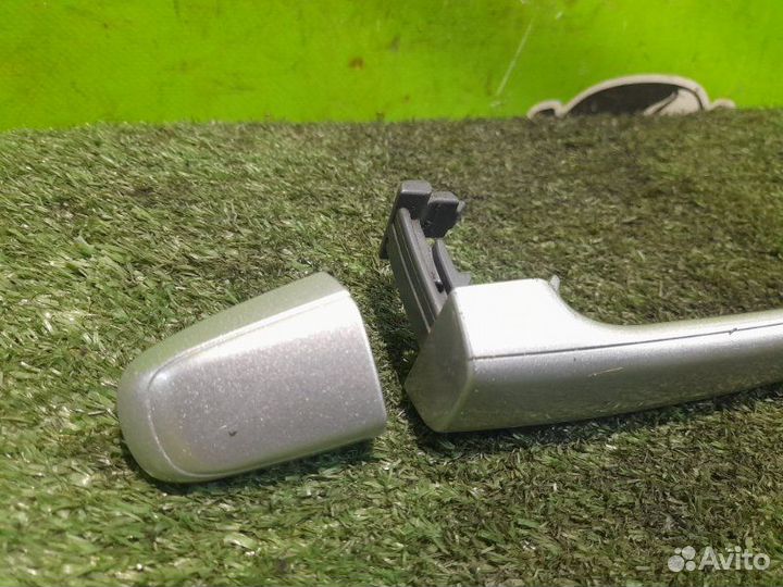 Ручка двери внешняя toyota alphard ANH10 2azfe 2002 Задн. Прав. Серебро