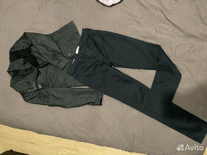 Женские вещи пакетом пиджаки и джинсы. Два лука