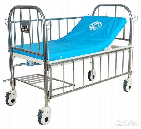 Медицинская кровать для ухода за больными