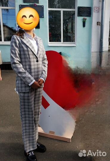 Школьный костюм для девочки (36 р)