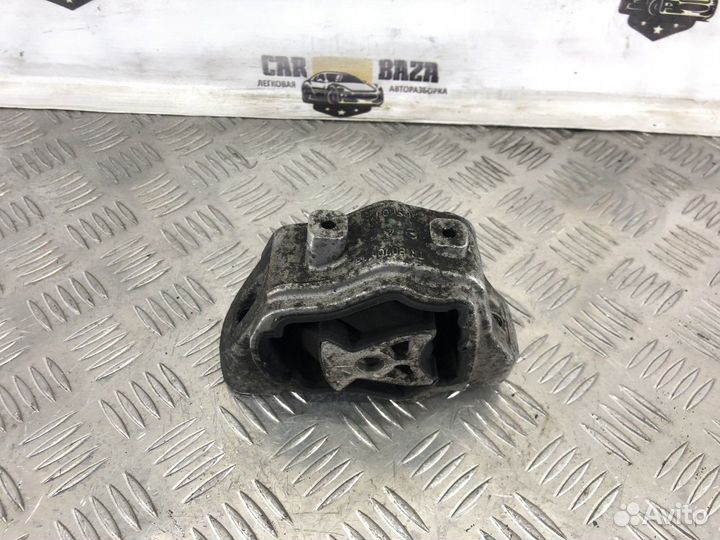 Опора двигателя задняя Volvo XC60