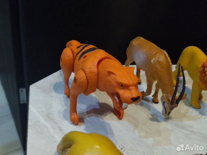 Фигурки животных пакетом
