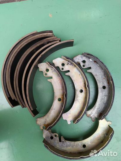 Тормозные колодки задние москвич 2140