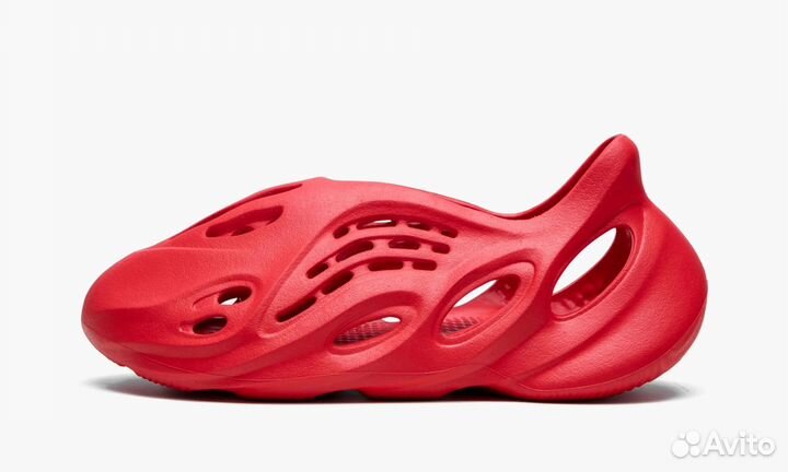 Yeezy Foam Runner “Vermillion”