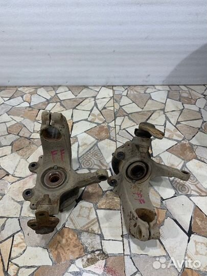 Кулак поворотный передний Ford Focus хэтчбэк 1.6