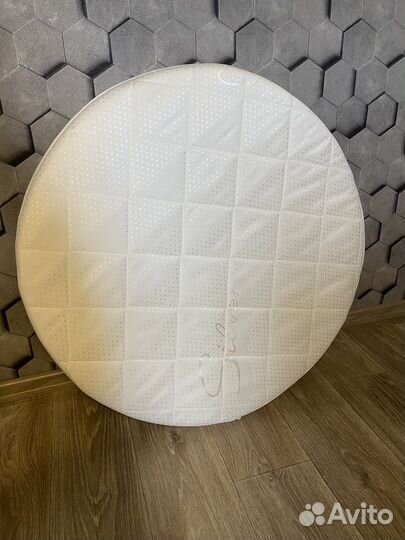 Матрас в круглую кроватку