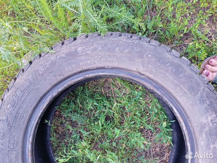 Goodyear Ultragrip 600 205/60 R16