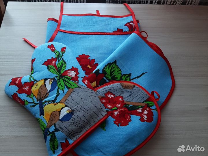 Кухонный комплект фартук полотенце прихватки