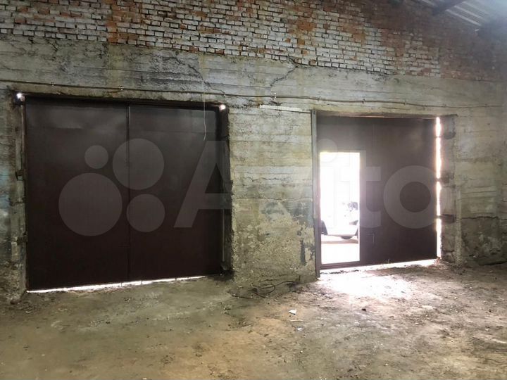 Склад, 370 м²