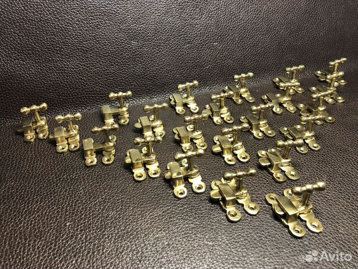 Старинные маленькие форточные завёртки. Латунь