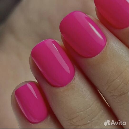 Маникюр с покрытием гель-лаком