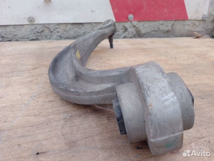 Рычаг передний правый Audi A4 B8 2.0 CDN 2007-2012