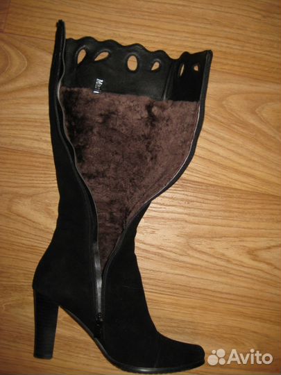 Продам шикарные зимние сапоги