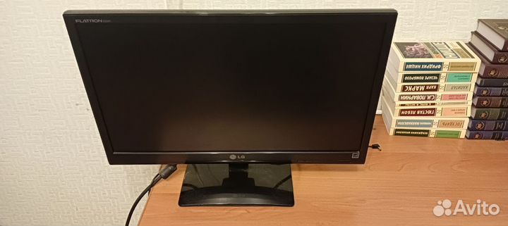 Монитор lg flatron e2241