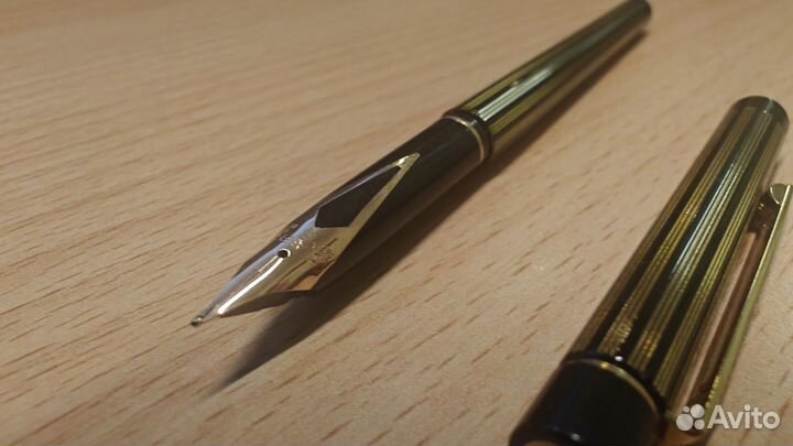 Перьевая ручка Sheaffer Targa Slim 675s M