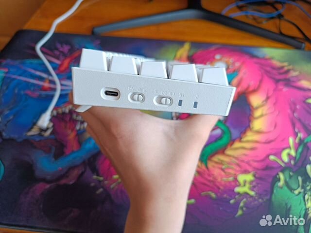 Беспроводная механическая игровая клавиатура