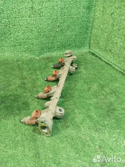 Форсунка инжекторная электрическая Mitsubishi Cari