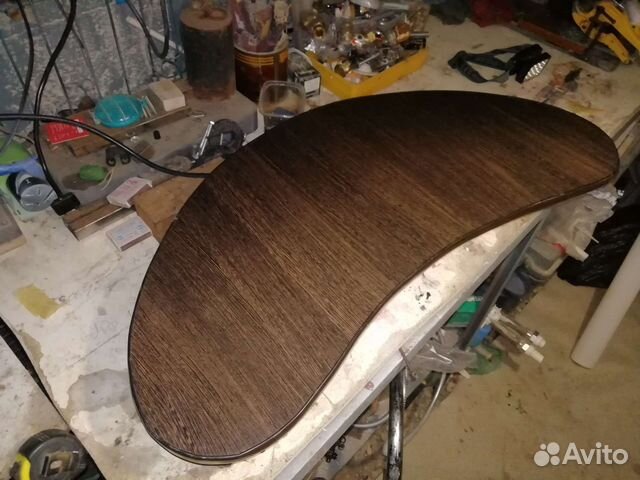 Полка угловая с крепёжом к столу, или дивану