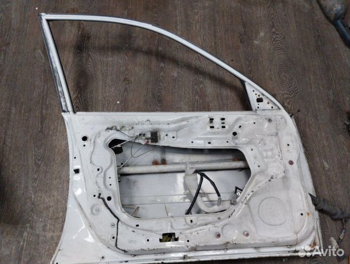 Дверь передняя левая Toyota Carina AT190 1996