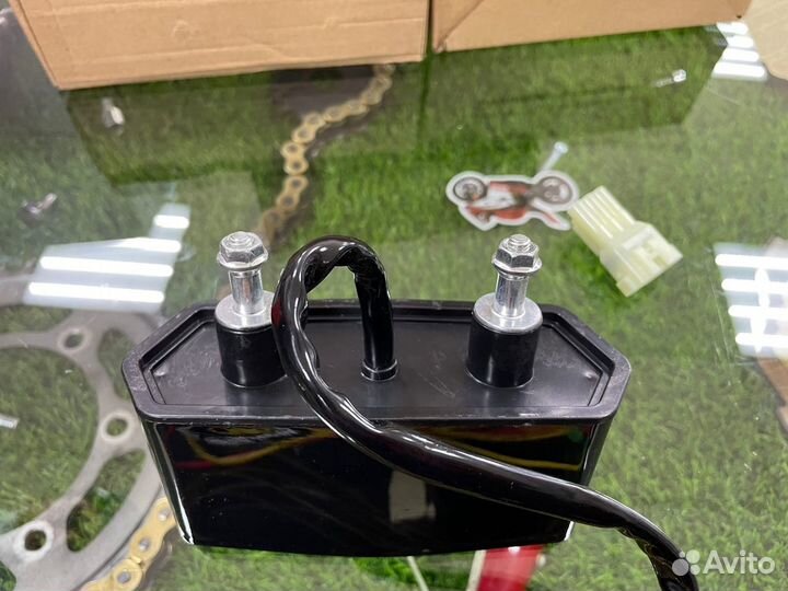 Стоп сигнал для мотоцикла с поворотниками