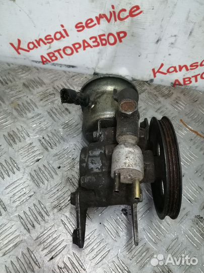 Насос гур Toyota Corolla AE100