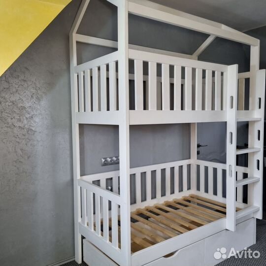 Двухярусная кровать бу