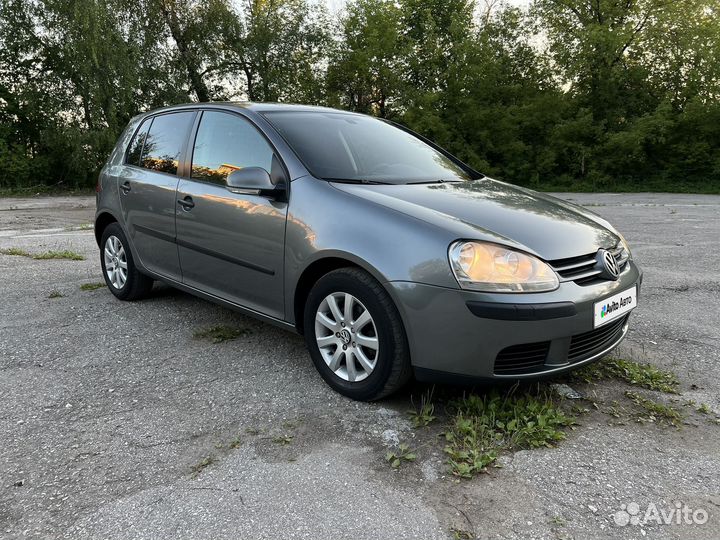 Volkswagen Golf 1.6 МТ, 2005, 132 000 км